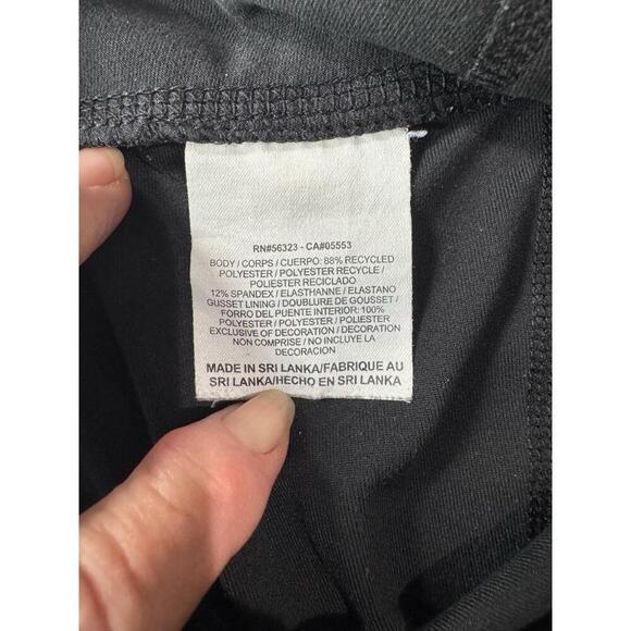 Nike Black High Waisted Capri Length Leggings Womens Pants Size Medium - Picture 4 of 7